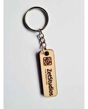 Personalizowany breloczek ze sklejki – z logo, tekstem lub zdjęciem