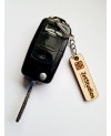 Personalizowany breloczek ze sklejki – z logo, tekstem lub zdjęciem