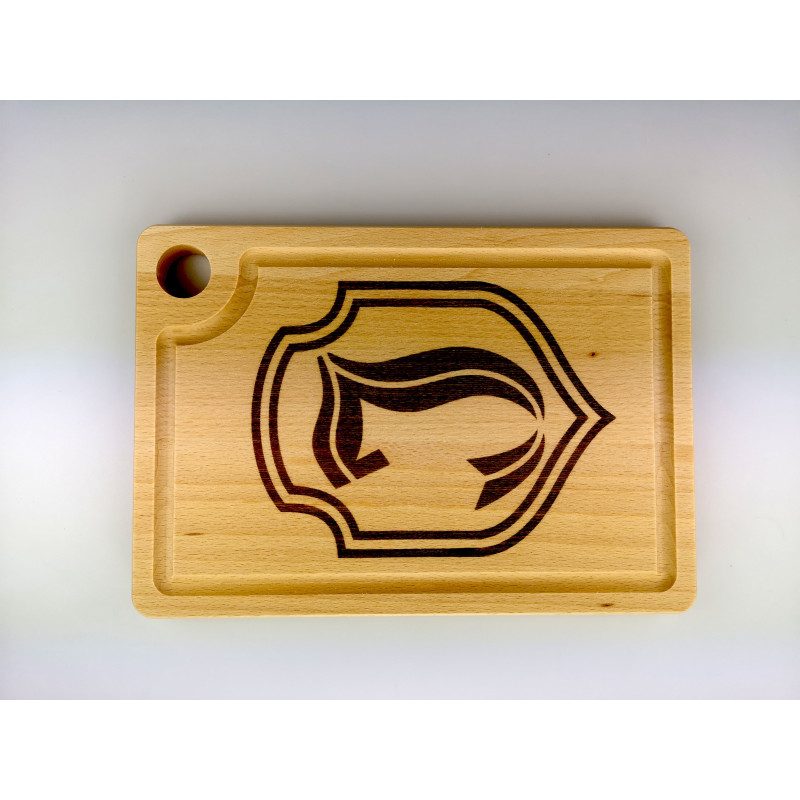 Drewniana deska z grawerem – personalizowany prezent z duszą