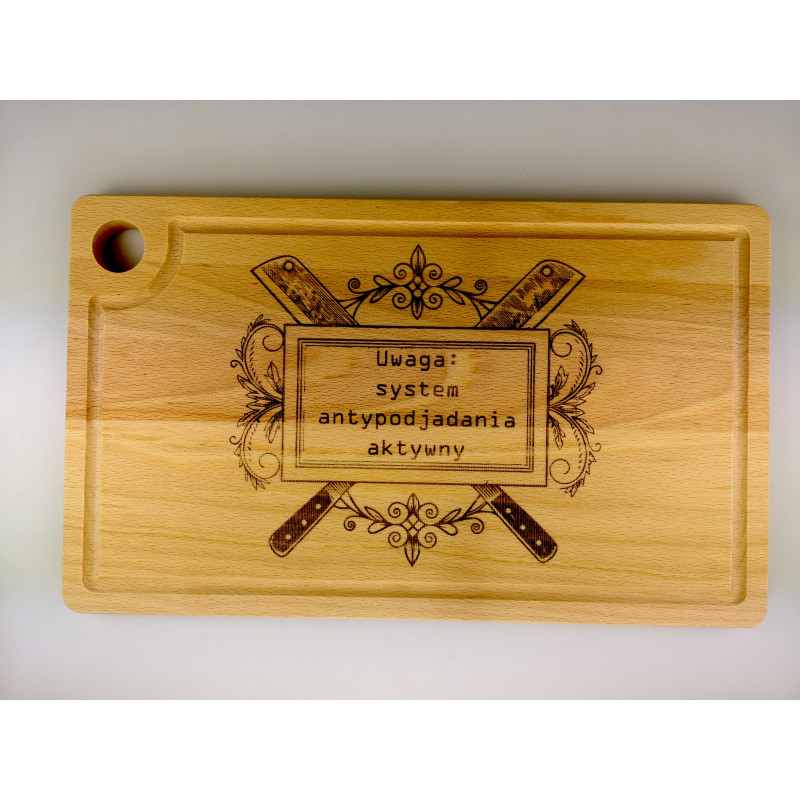Drewniana deska z grawerem – personalizowany prezent z duszą